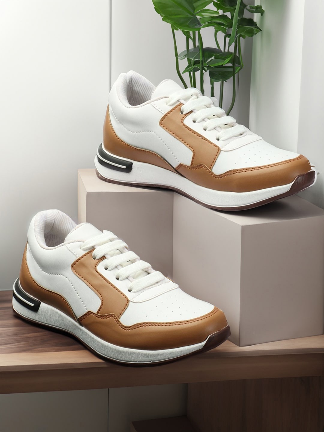 

The Roadster Lifestyle Co. Women White & Tan Brown Colourblocked Comfort Insole Sneakers