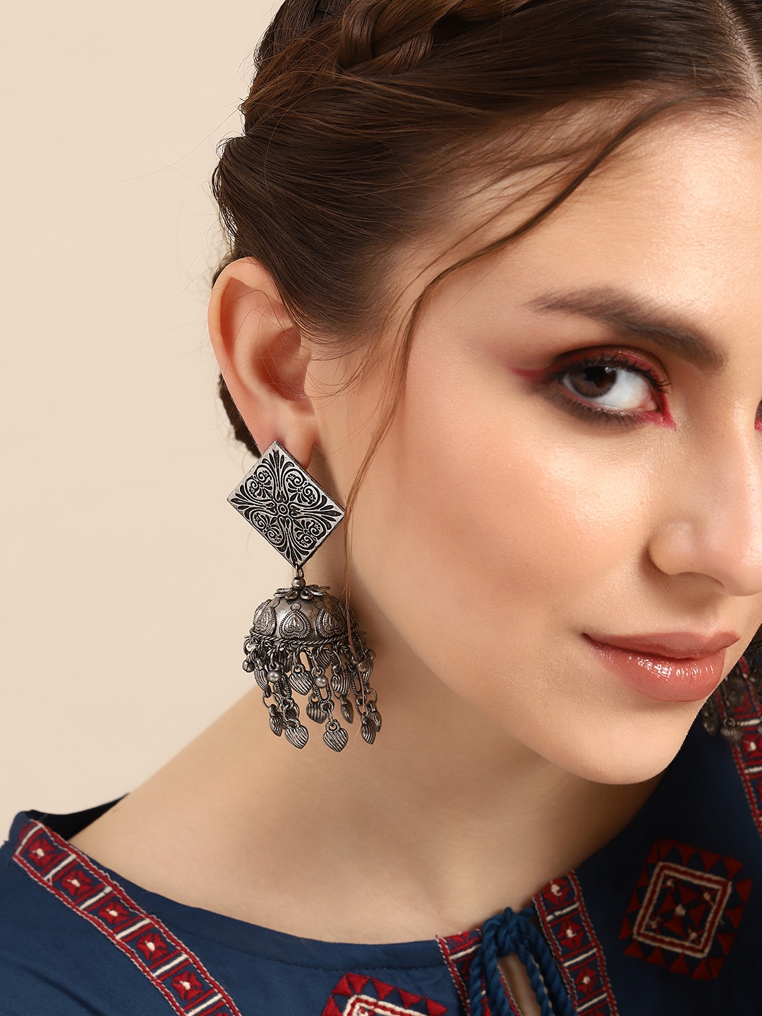 

Sangria Silver-Toned Geometric Drop Earrings