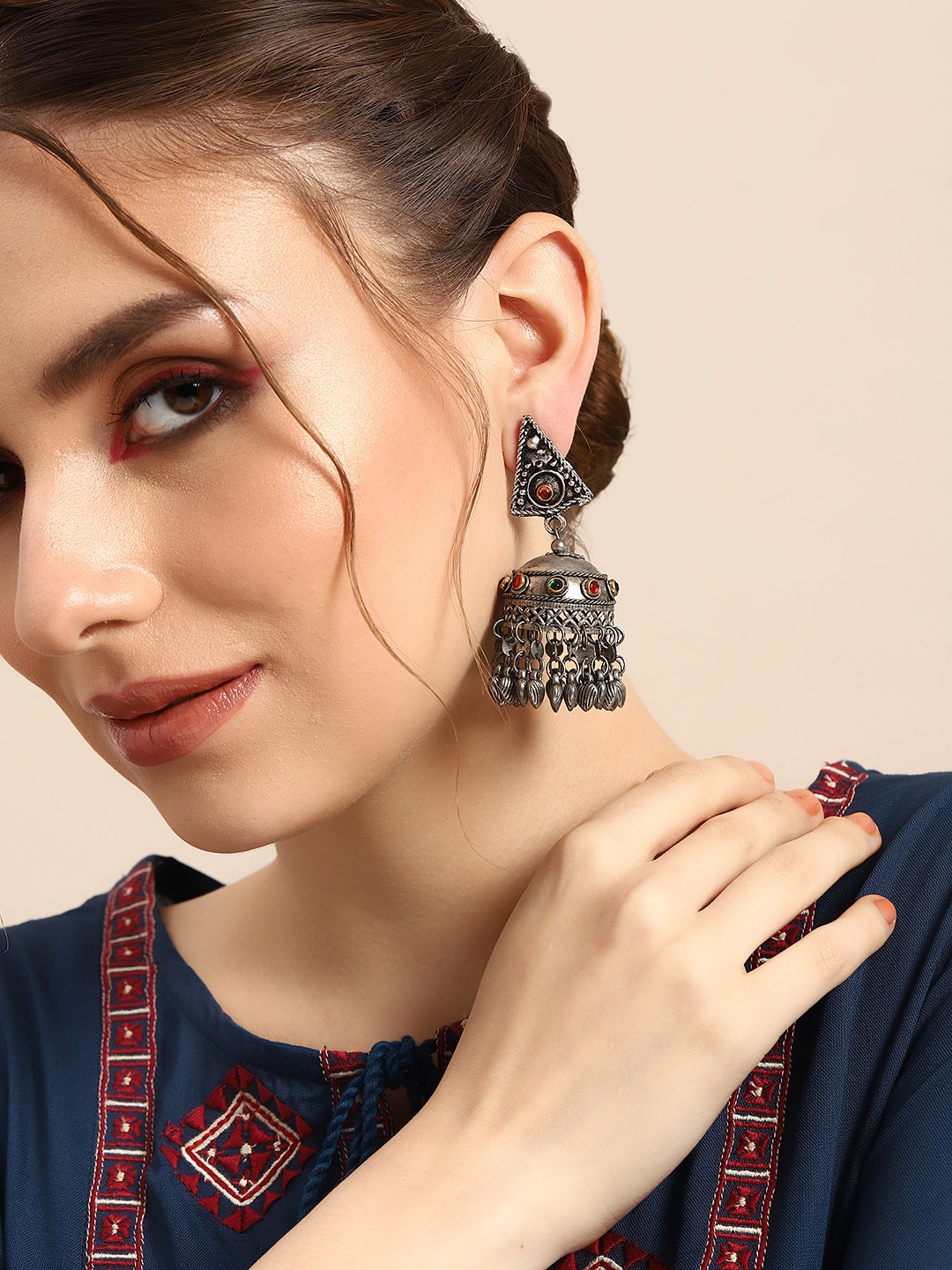 

Sangria Silver-Toned Dome Shaped Drop Earrings