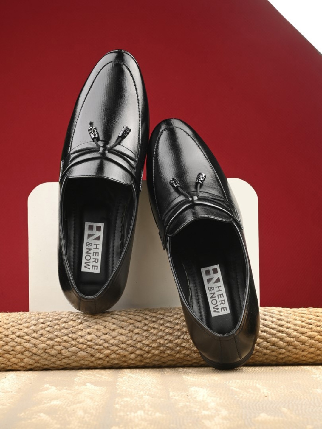 

HERE&NOW Men Black Textured Formal Loafers