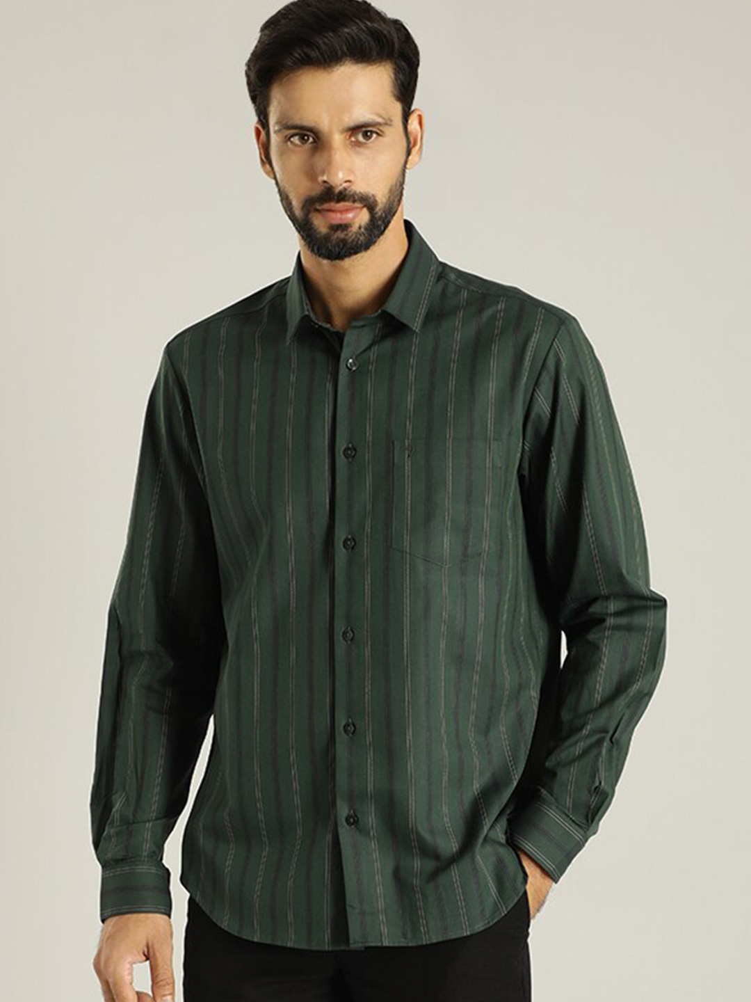 

Indian Terrain Vertical Striped Opaque Casual Shirt, Green