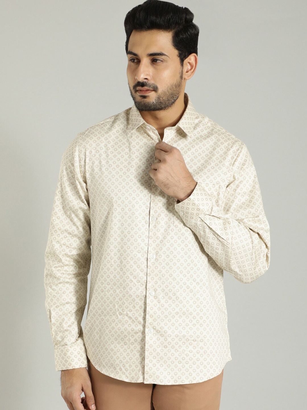 

Indian Terrain Geometric Printed Casual Shirt, Cream