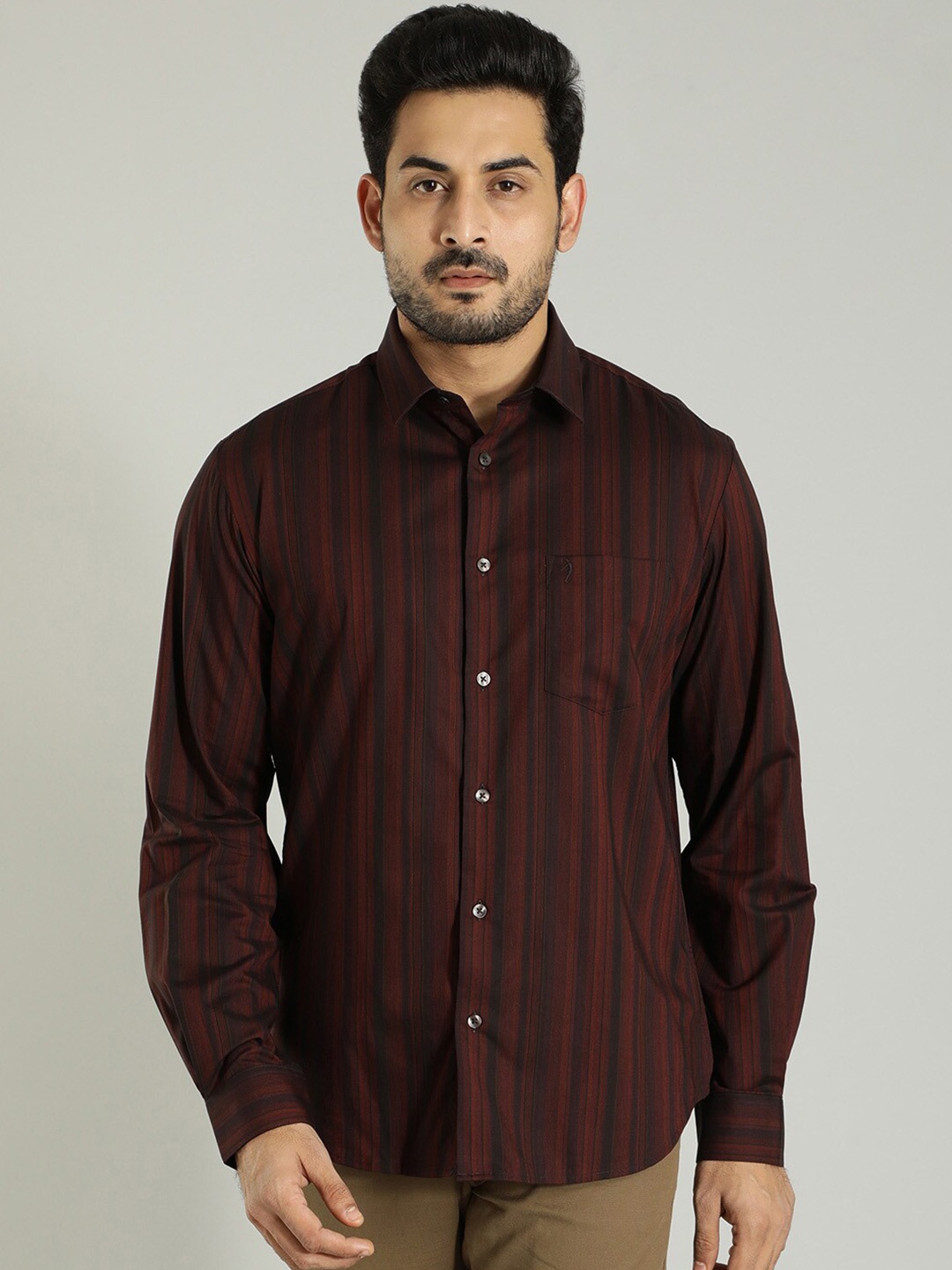 

Indian Terrain Vertical Striped Spread Collar Casual Shirt, Maroon