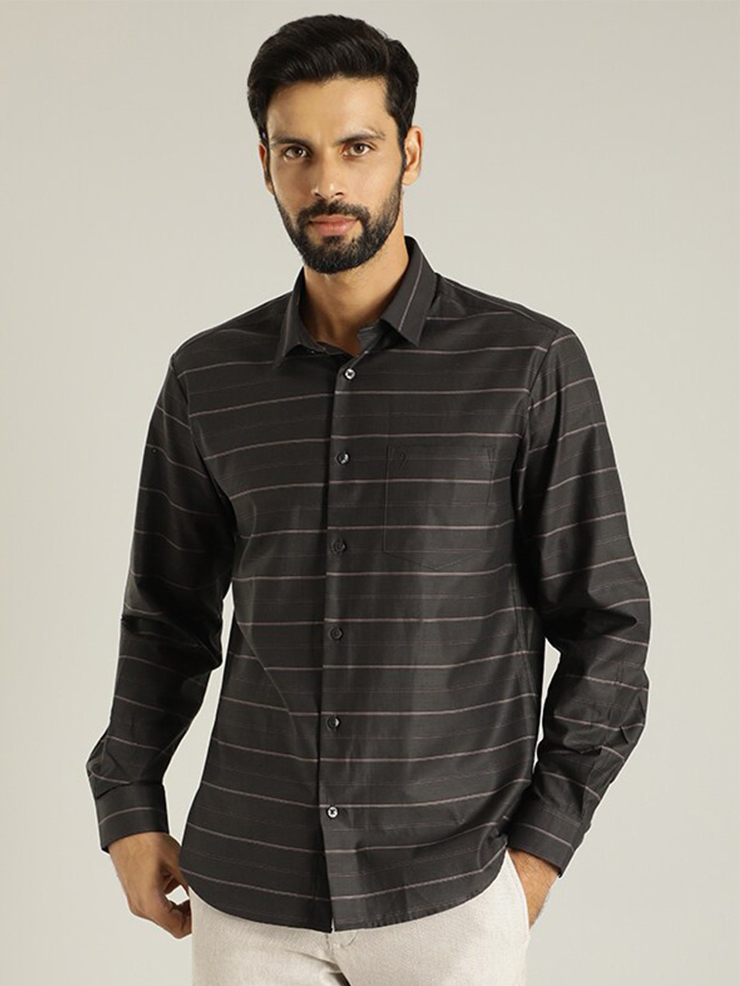 

Indian Terrain Horizontal Striped Regular Fit Cotton Casual Shirt, Black