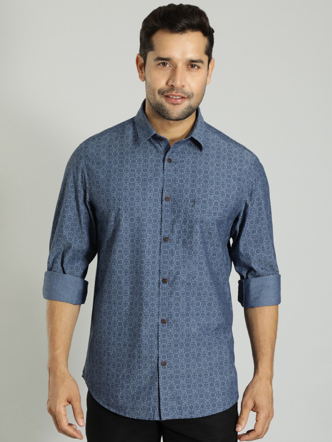 

Indian Terrain Floral Printed Spread Collar Long Sleeve Pocket Regular Fit Casual Shirt, Navy blue