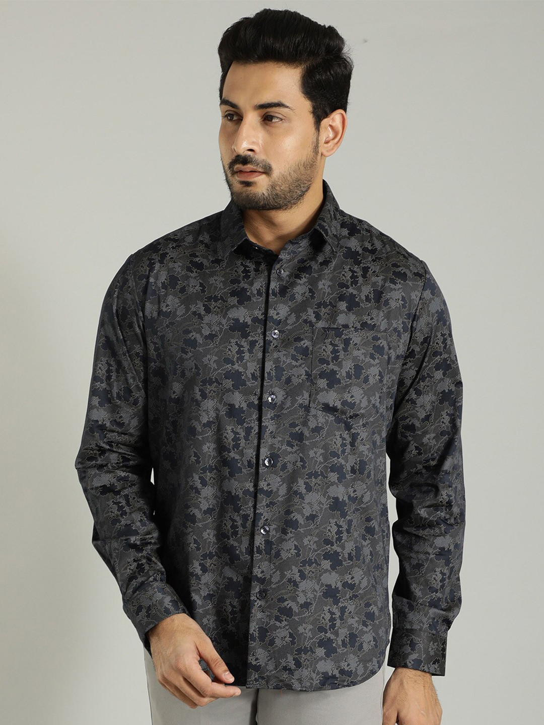 

Indian Terrain Floral Printed Casual Shirt, Navy blue