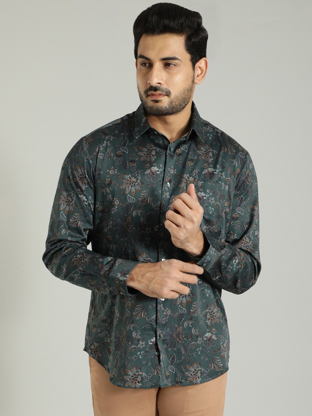 

Indian Terrain Floral Printed Spread Collar Casual Shirt, Green