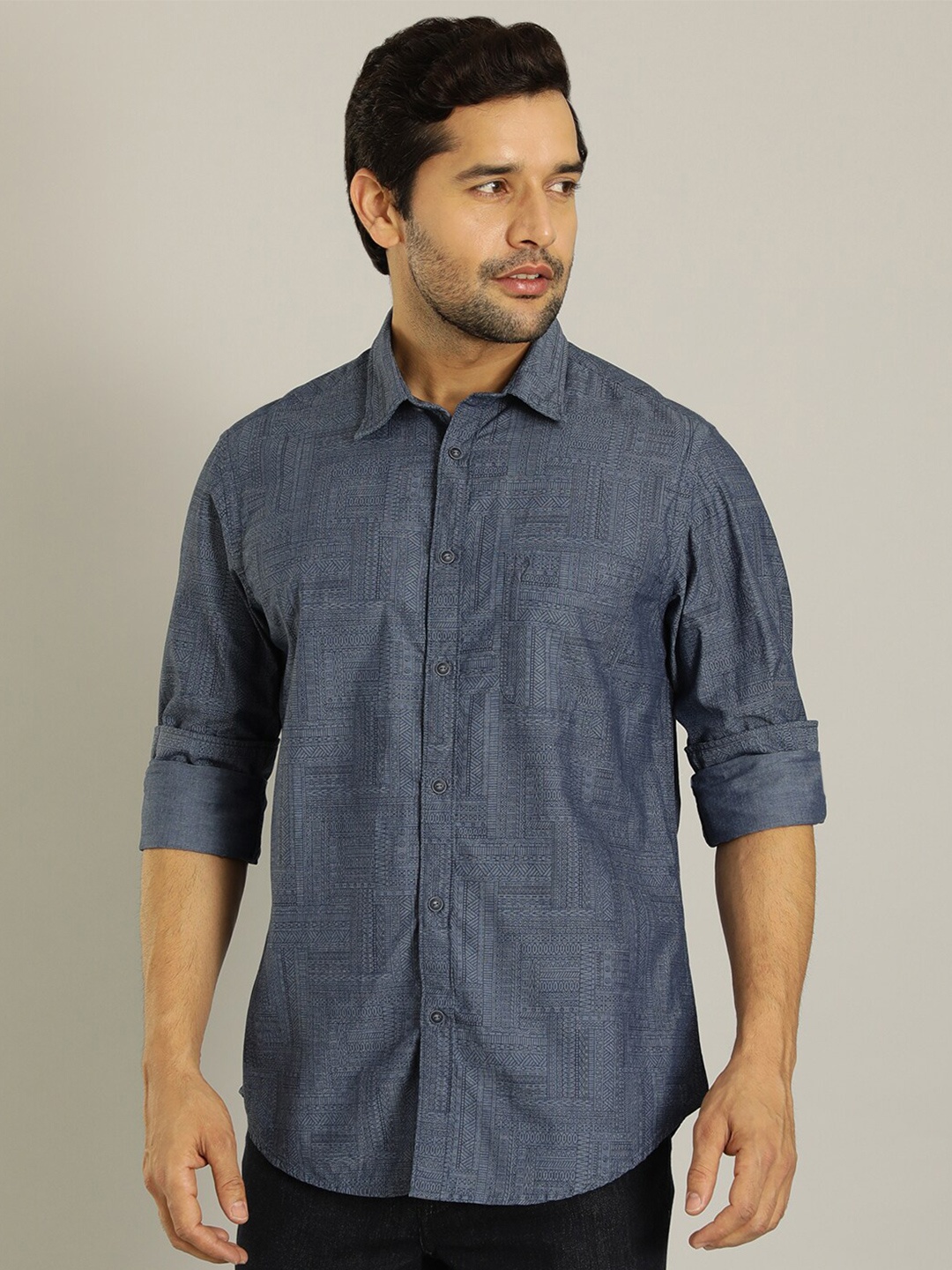 

Indian Terrain Geometric Printed Casual Shirt, Navy blue