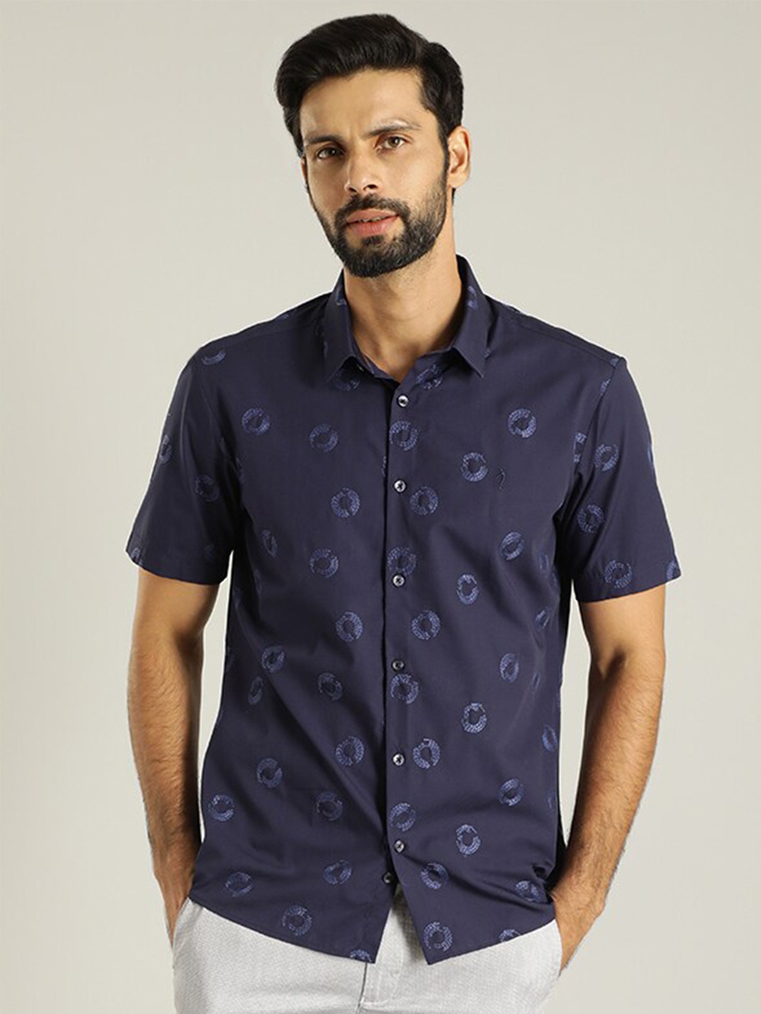 

Indian Terrain Floral Printed Regular Fit Cotton Casual Shirt, Navy blue