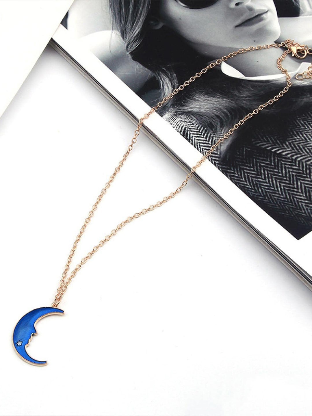 

VAGHBHATT Gold-Plated Pendant & Chain
