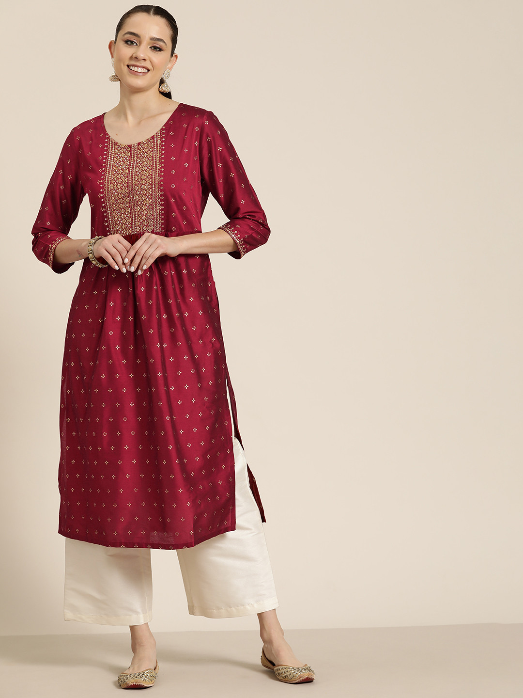 

HERE&NOW Embroidered Zari Kurta, Red