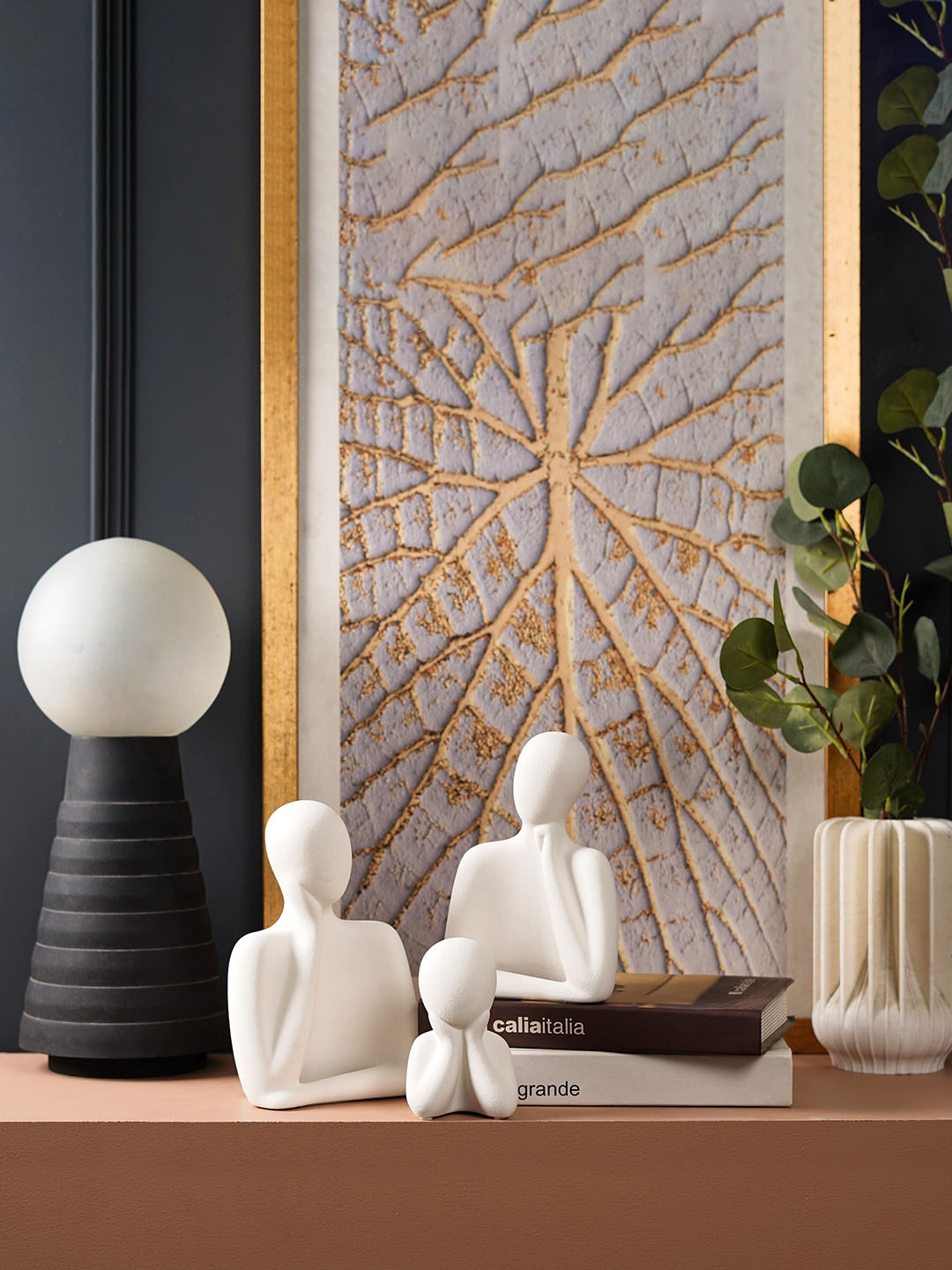 

THE ARTMENT White 3 Pieces Embracing Family Sculpture Wholeness Trio Figurine Showpiece