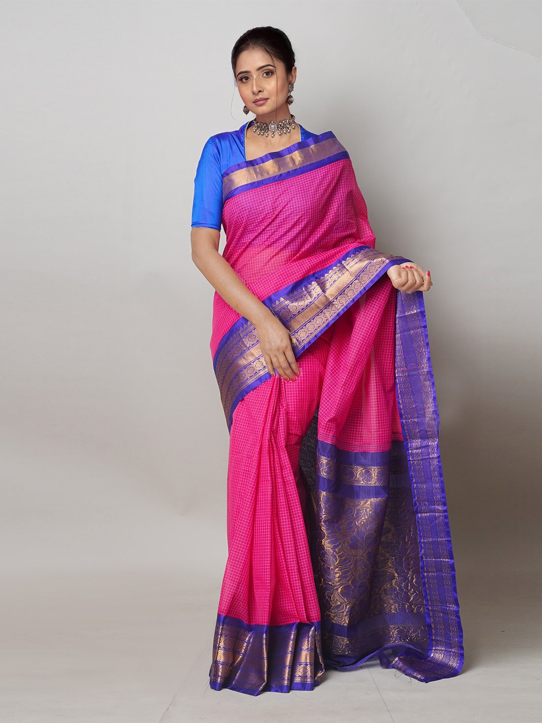

Unnati Silks Woven Design Pure Cotton Handloom Gadwal Saree, Pink