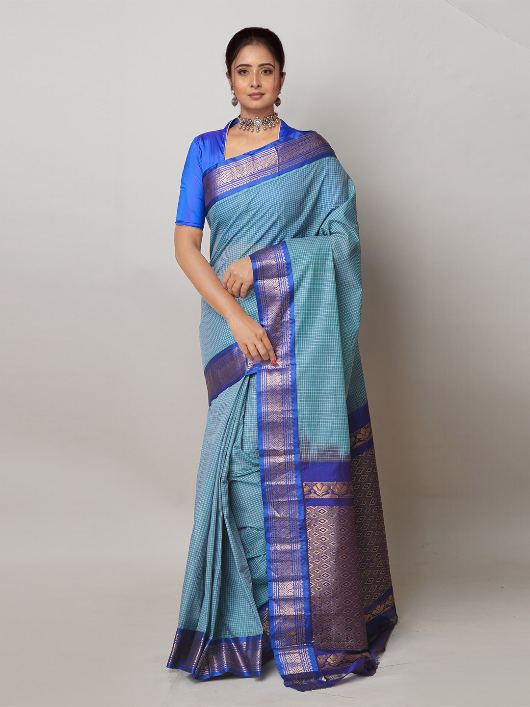 

Unnati Silks Checked Woven Design Pure Cotton Handloom Gadwal Saree, Blue