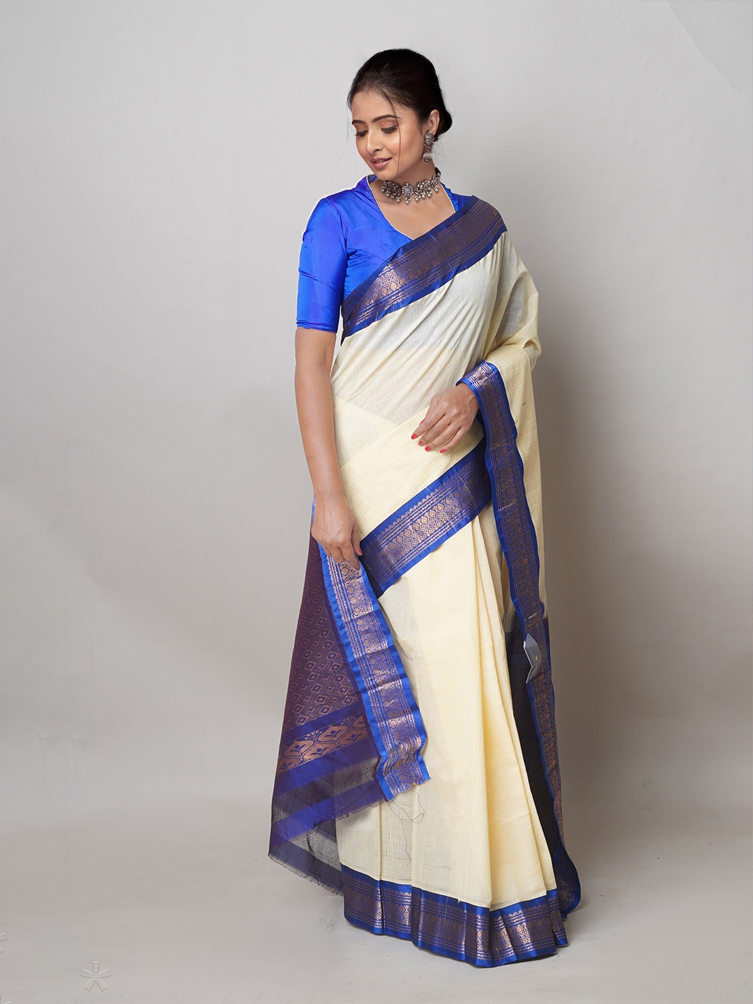 

Unnati Silks Pure Cotton Handloom Gadwal Saree, Off white