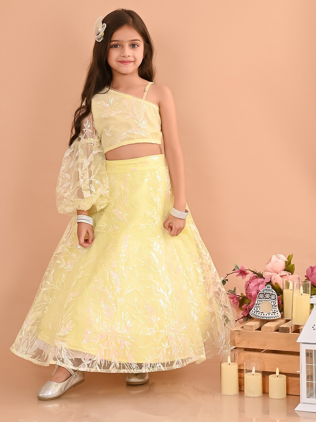 

LilPicks Girls Embellished Sequinned Ready to Wear Lehenga Set, Yellow