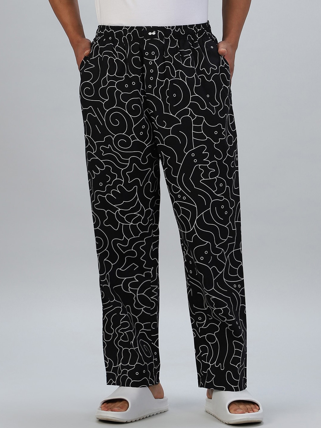 

Bewakoof Men Geometric All Over Printed Lightweight Pure Cotton Lounge Pants, Black