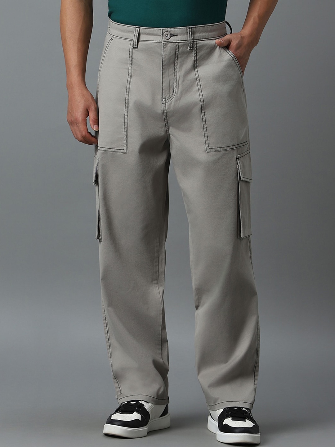 

Bewakoof Men Baggy Oversized Cargo Pants, Grey