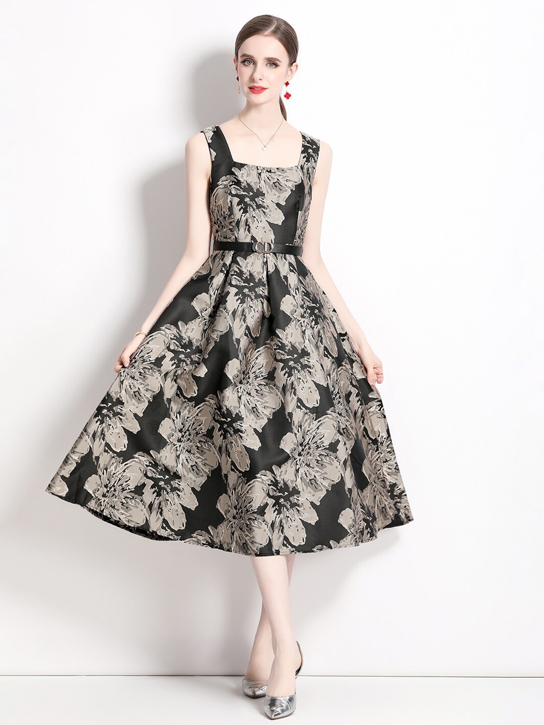 

JC Collection Floral Printed Square Neck Sleeveless Fit & Flare Midi Dress, Black