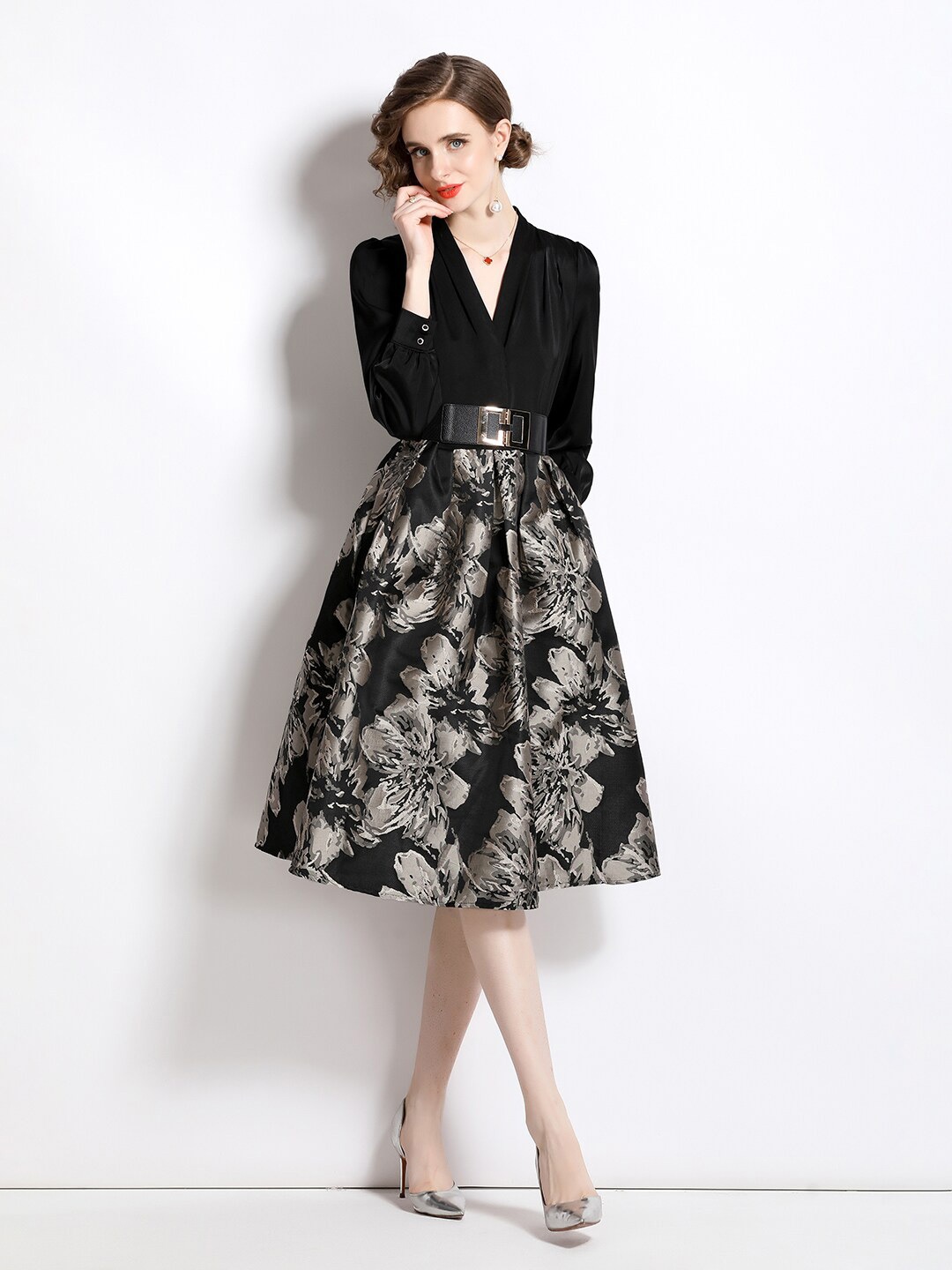 

JC Collection Floral Printed V-Neck Cuffed Sleeves Fit & Flare Dress, Black