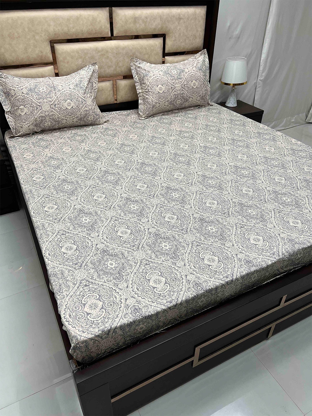 

Pure Decor Sapphire White Grey Ethnic Motifs Cotton 240 TC King Bedsheet Set