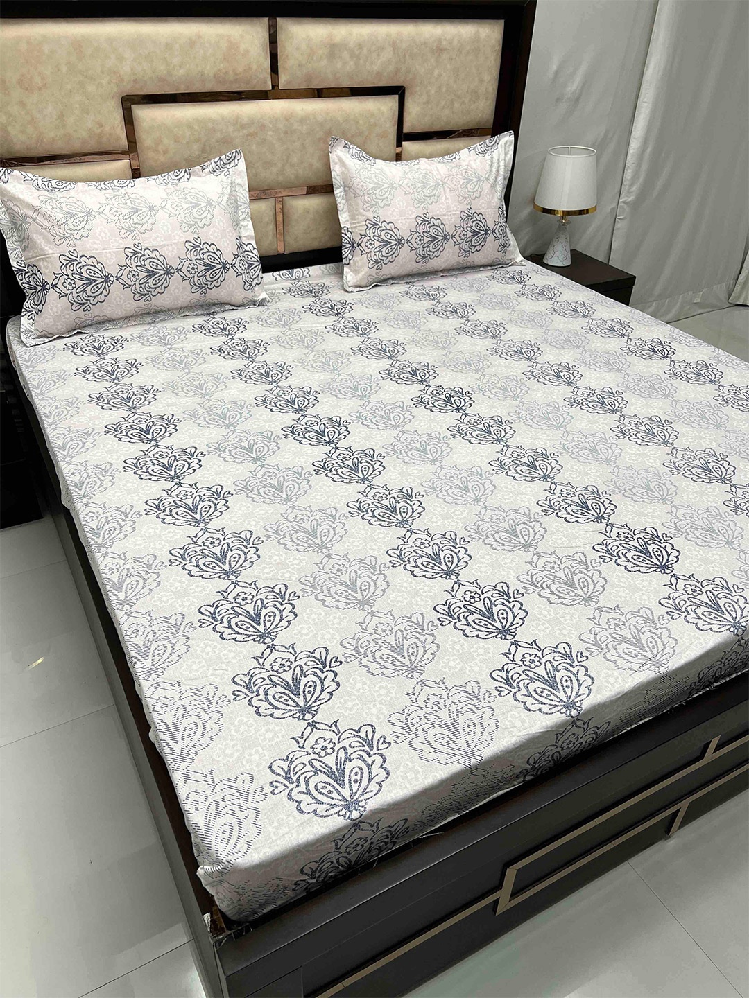 

Pure Decor Sapphire White Grey Floral Cotton 240 TC King Bedsheet With 2 Pillow Covers