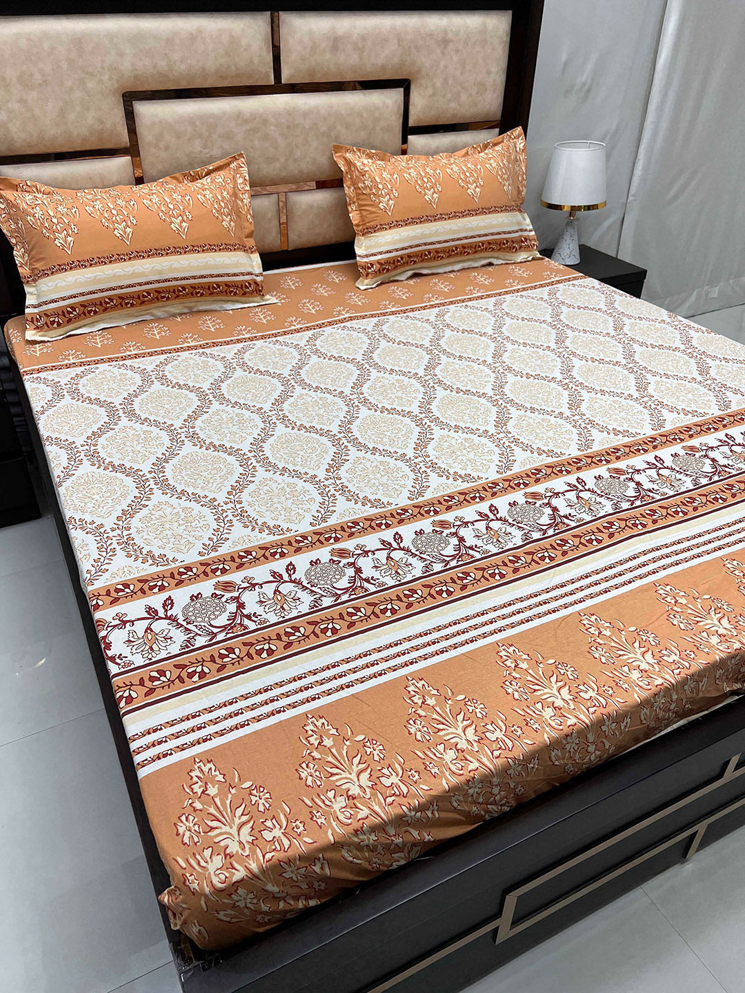 

Pure Decor Sapphire Orange Floral Cotton 240 TC Fitted King Bedsheet with 2 Pillow Covers