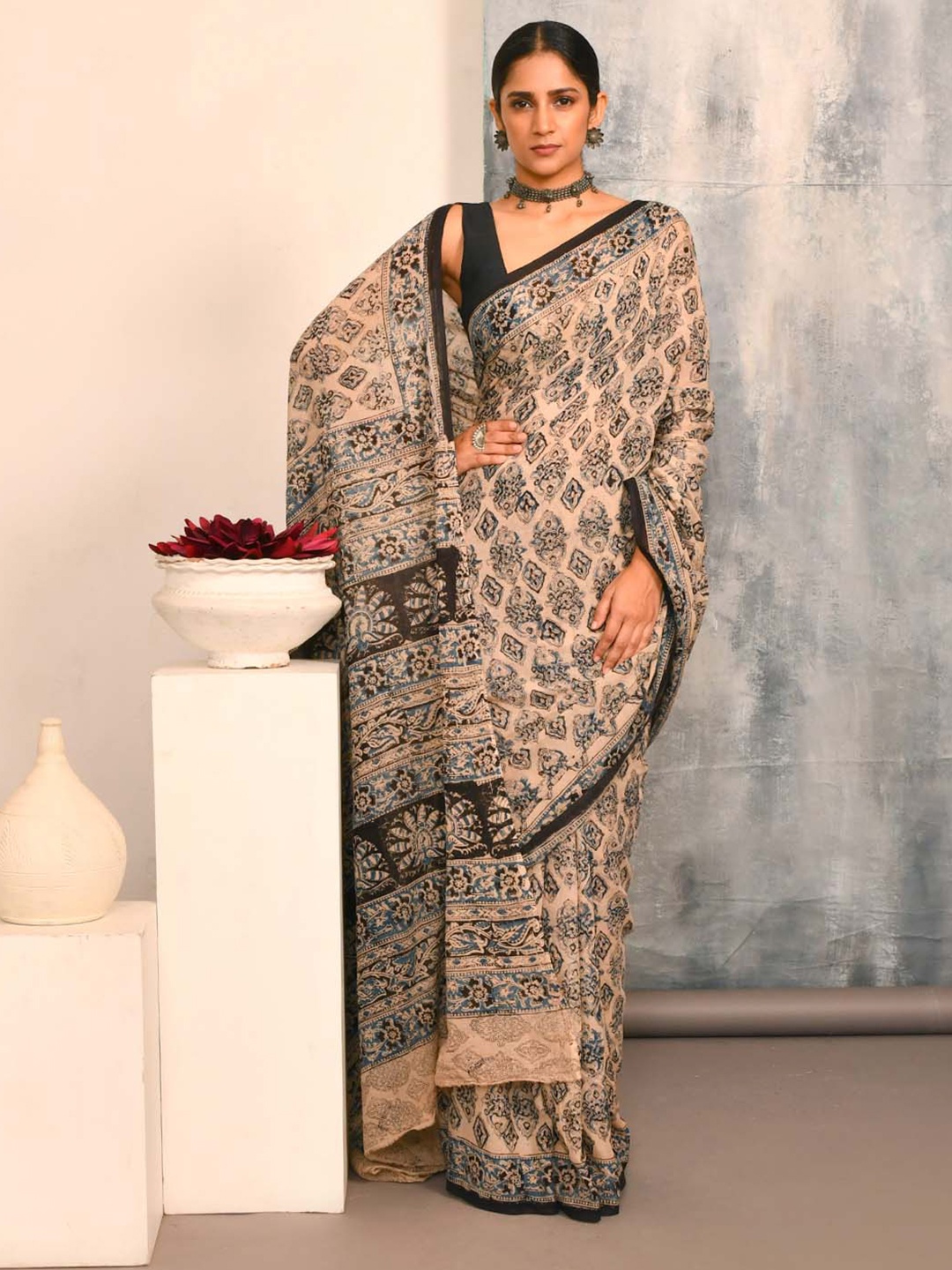 

Indethnic Kalamkari Printed Pure Cotton Saree, Beige