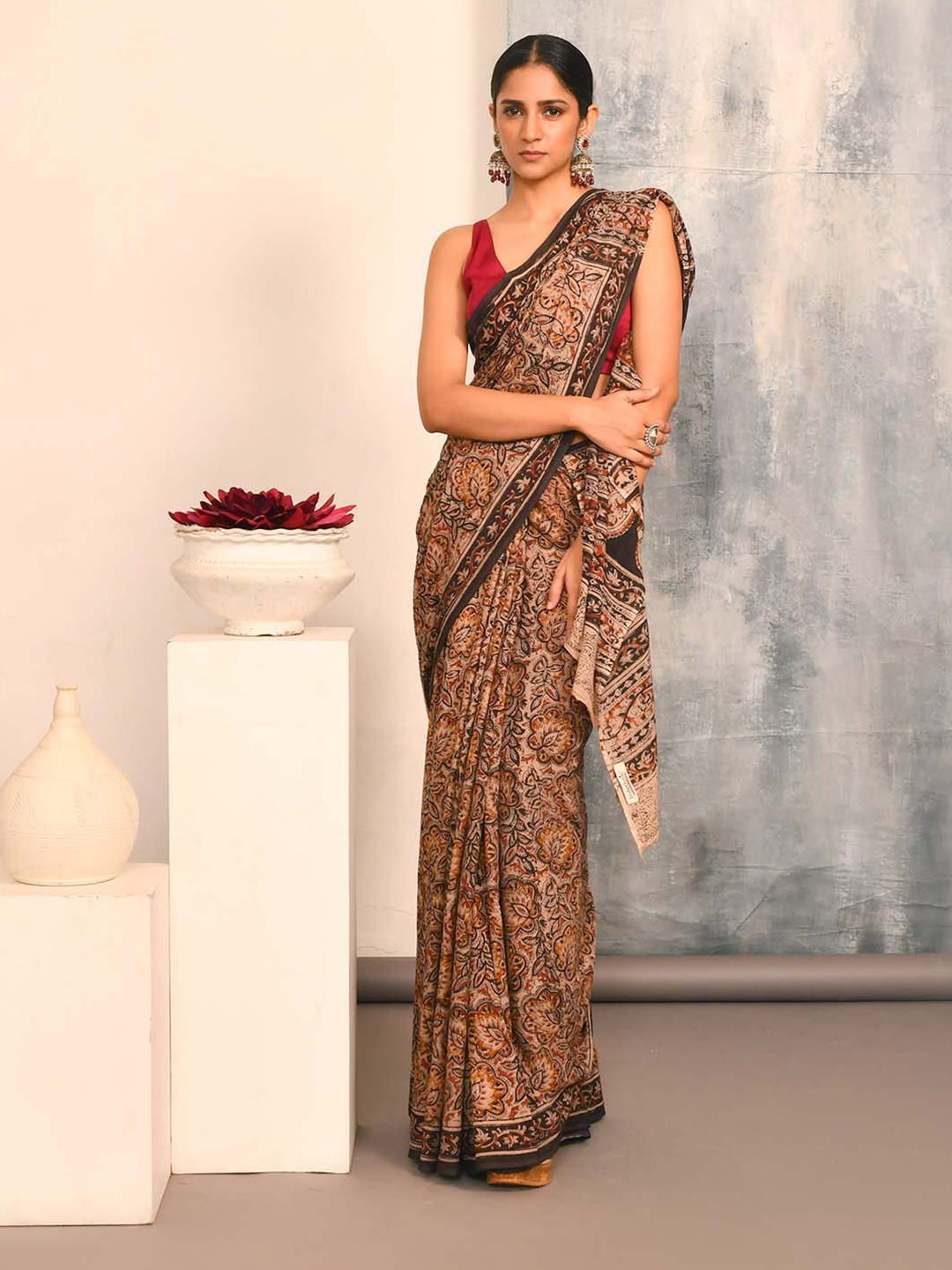 

Indethnic Kalamkari Printed Pure Cotton Saree, Beige