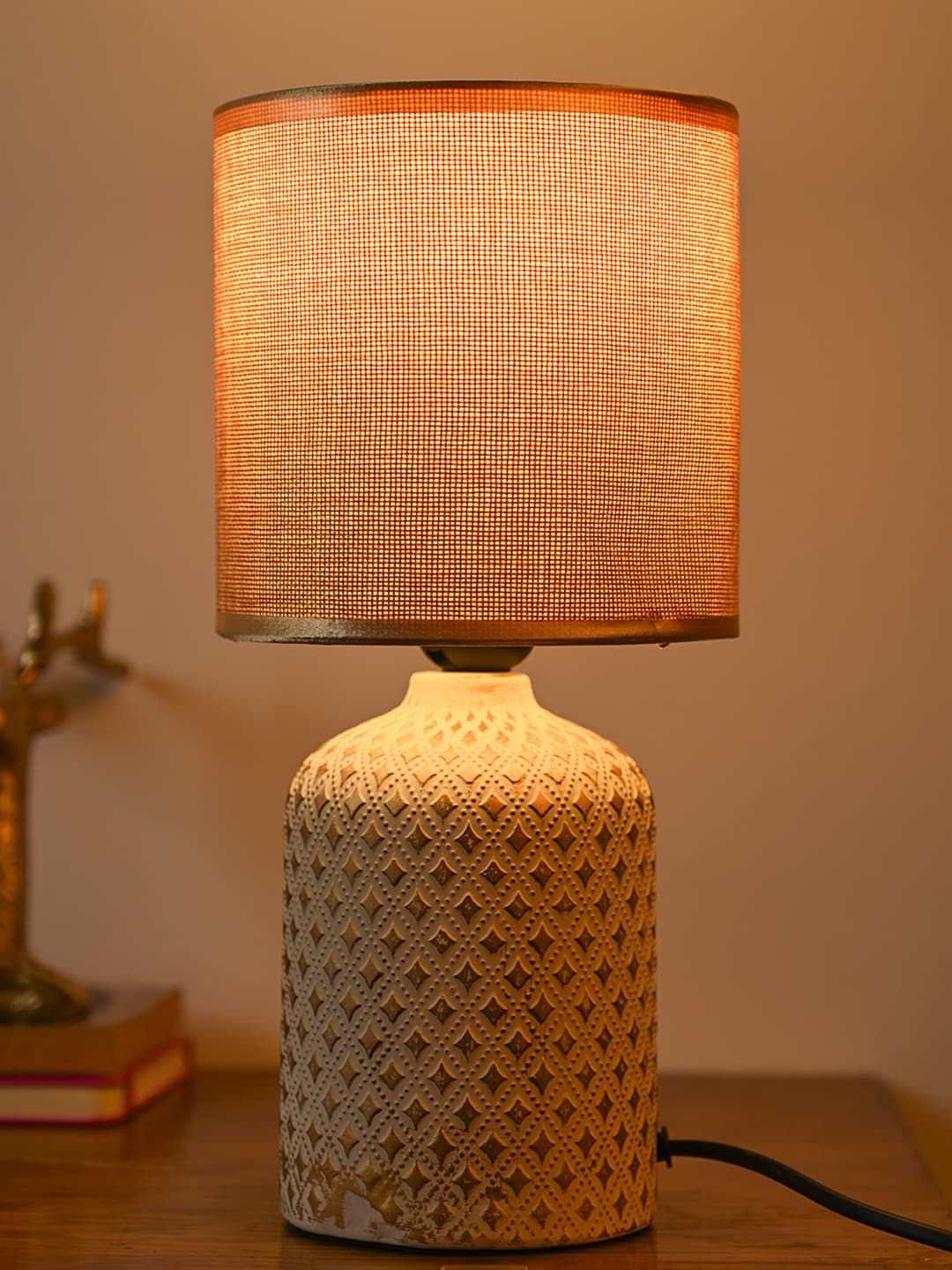 

MARKET99 Copper Toned Ceramic Cylindrical Table Lamp, Gold