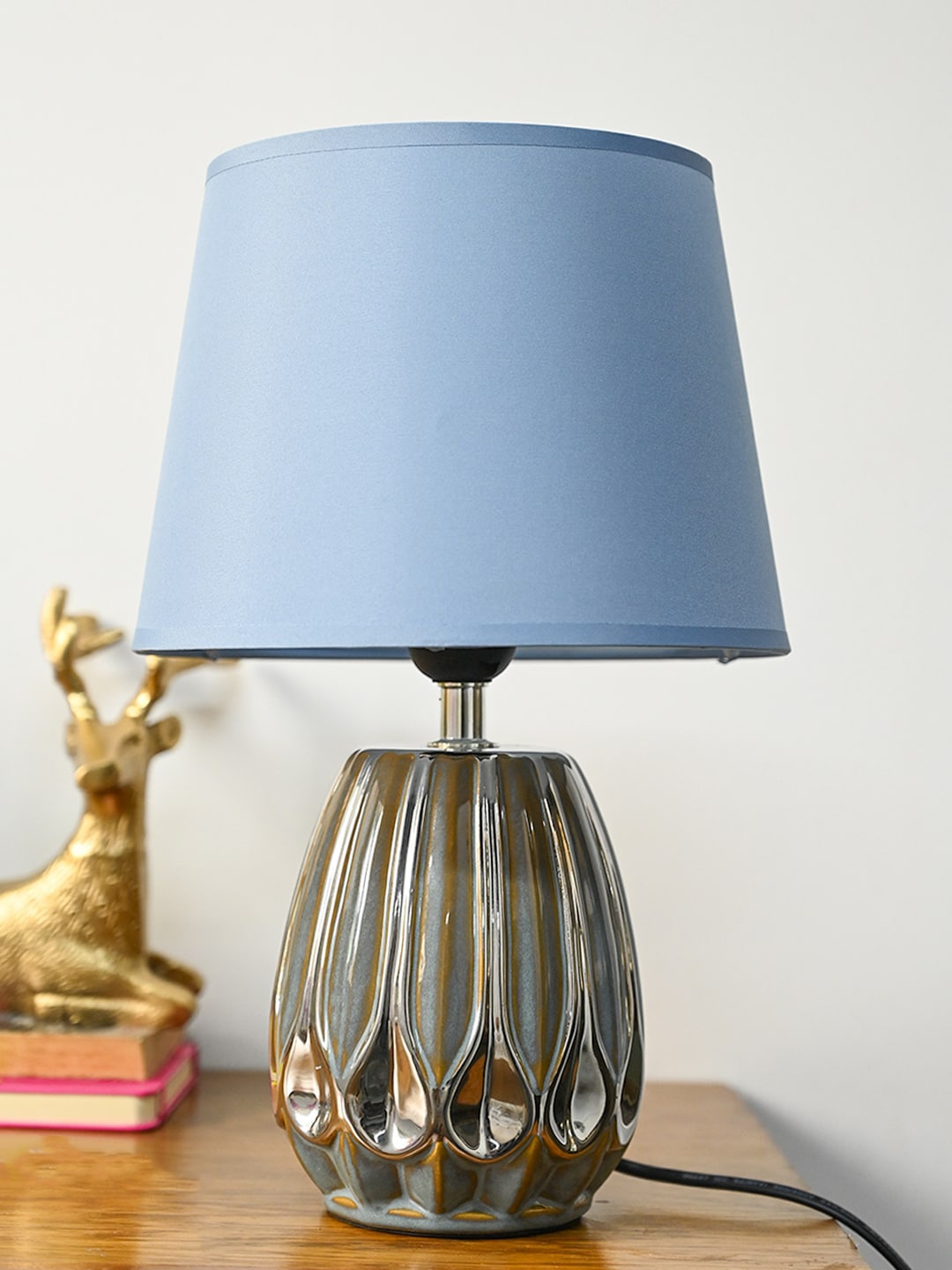 

MARKET99 Blue Textured Ceramic Shade Table Lamp