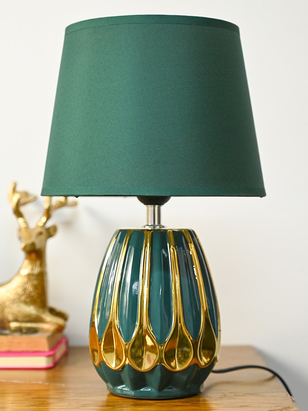 

MARKET99 Green & Gold toned Textured Ceramic Shade Table Lamp