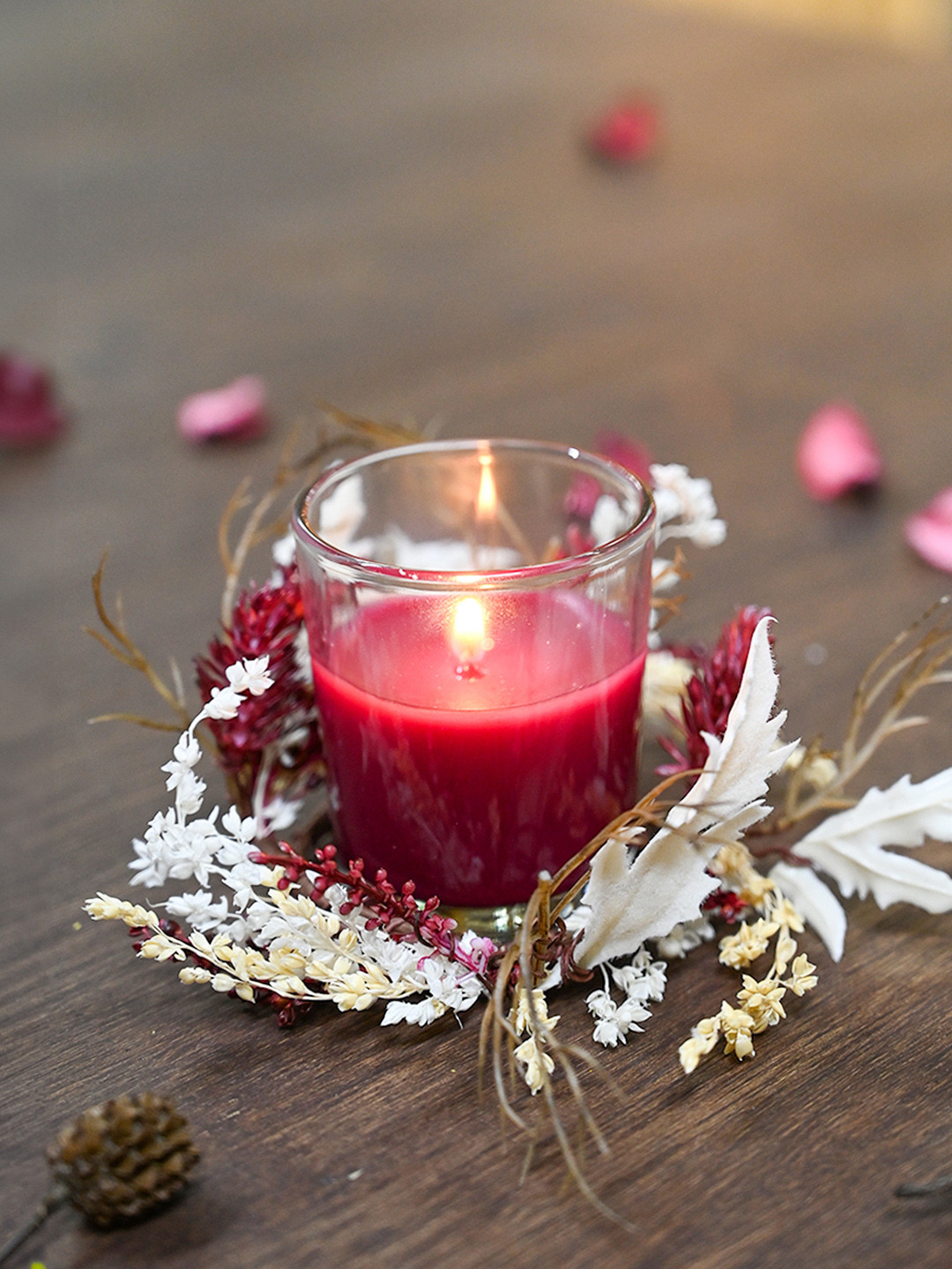 

MARKET99 Red Cranberry Cream Scented Candle