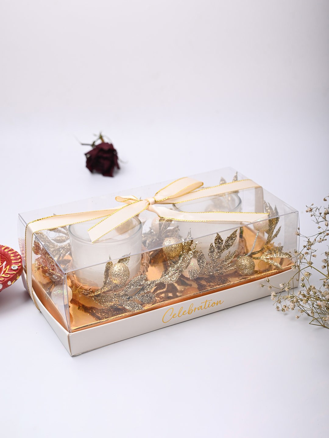 

MARKET99 White 2 Pieces Vanila Scented Candles