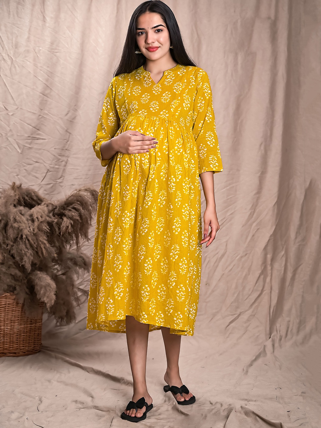 

WEAVERS SAGA Ethnic Motifs Printed Pure Cotton Fit & Flared Maternity Midi Dress, Mustard