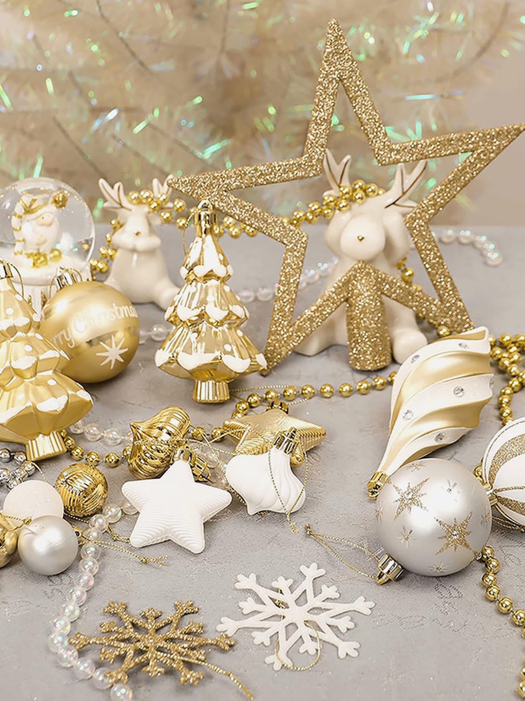

Little Surprise Box LLP Beige 90 Pieces Star themed Christmas Ball, Gold