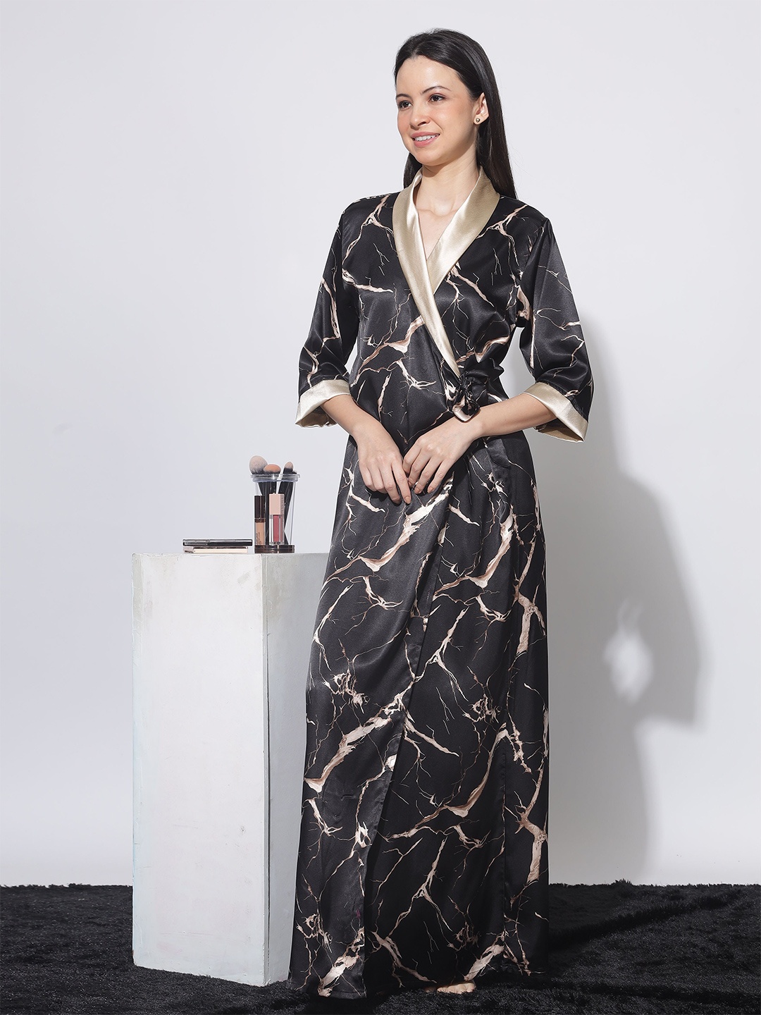 

9shines Label Abstract Printed Maxi Satin Wrap Nightdress, Black