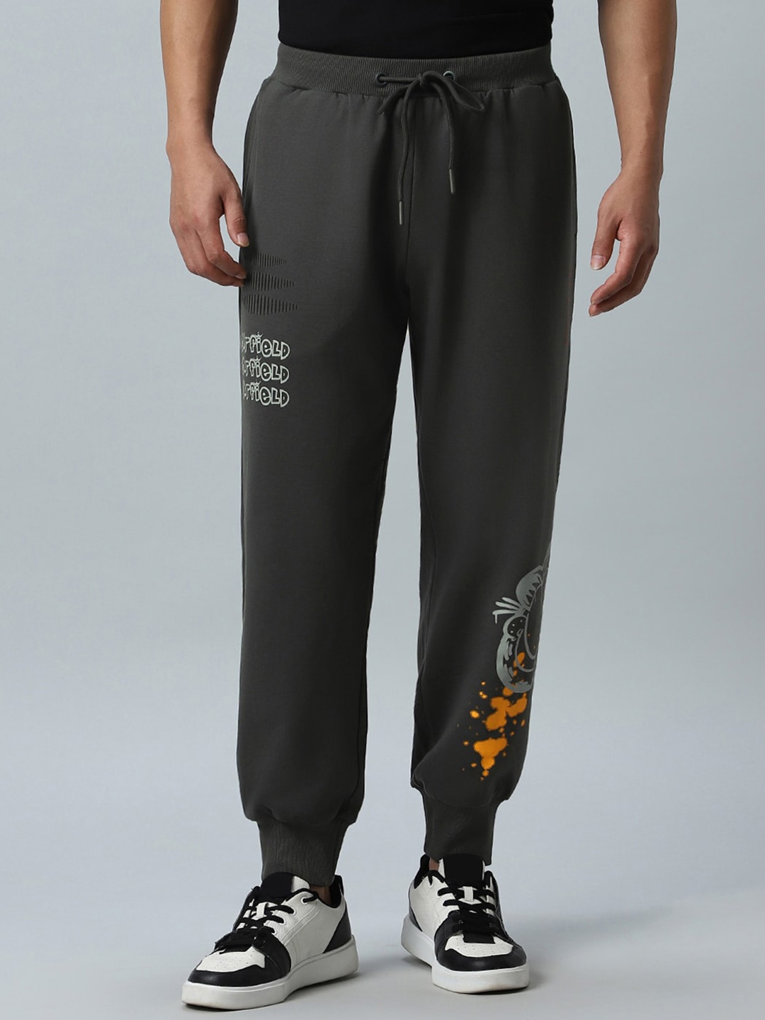 

Bewakoof Men Grey Garfield Printed Loose Fit Mid-Rise Cotton Track Pant