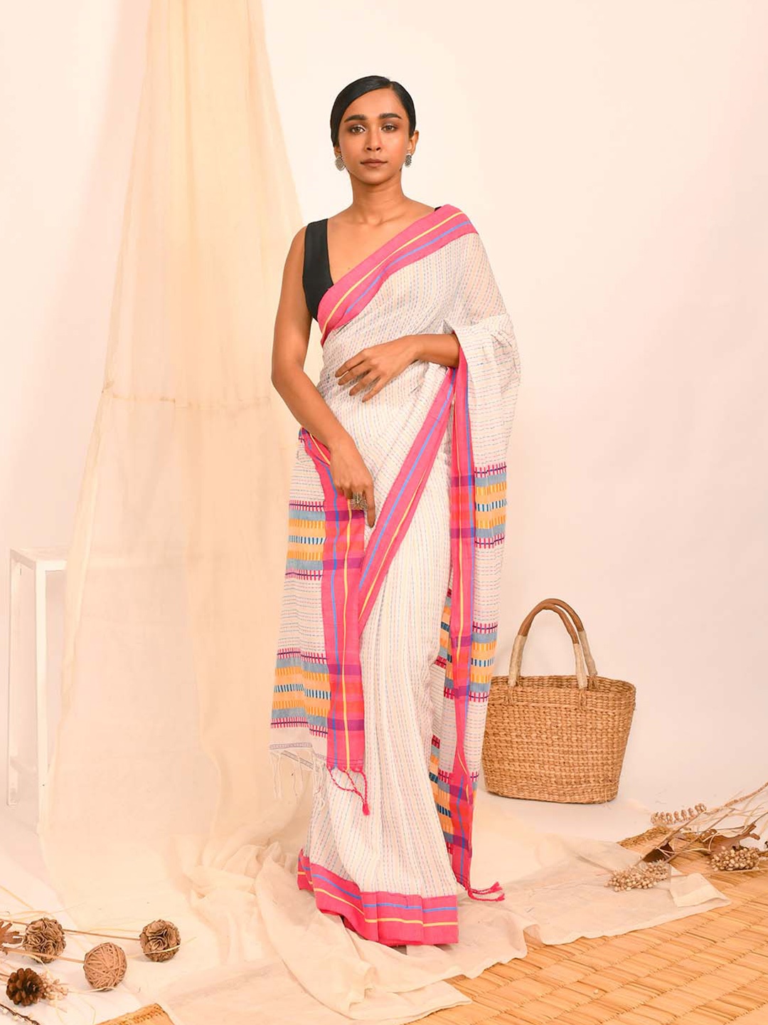 

Indethnic Striped Jamdani Saree, White