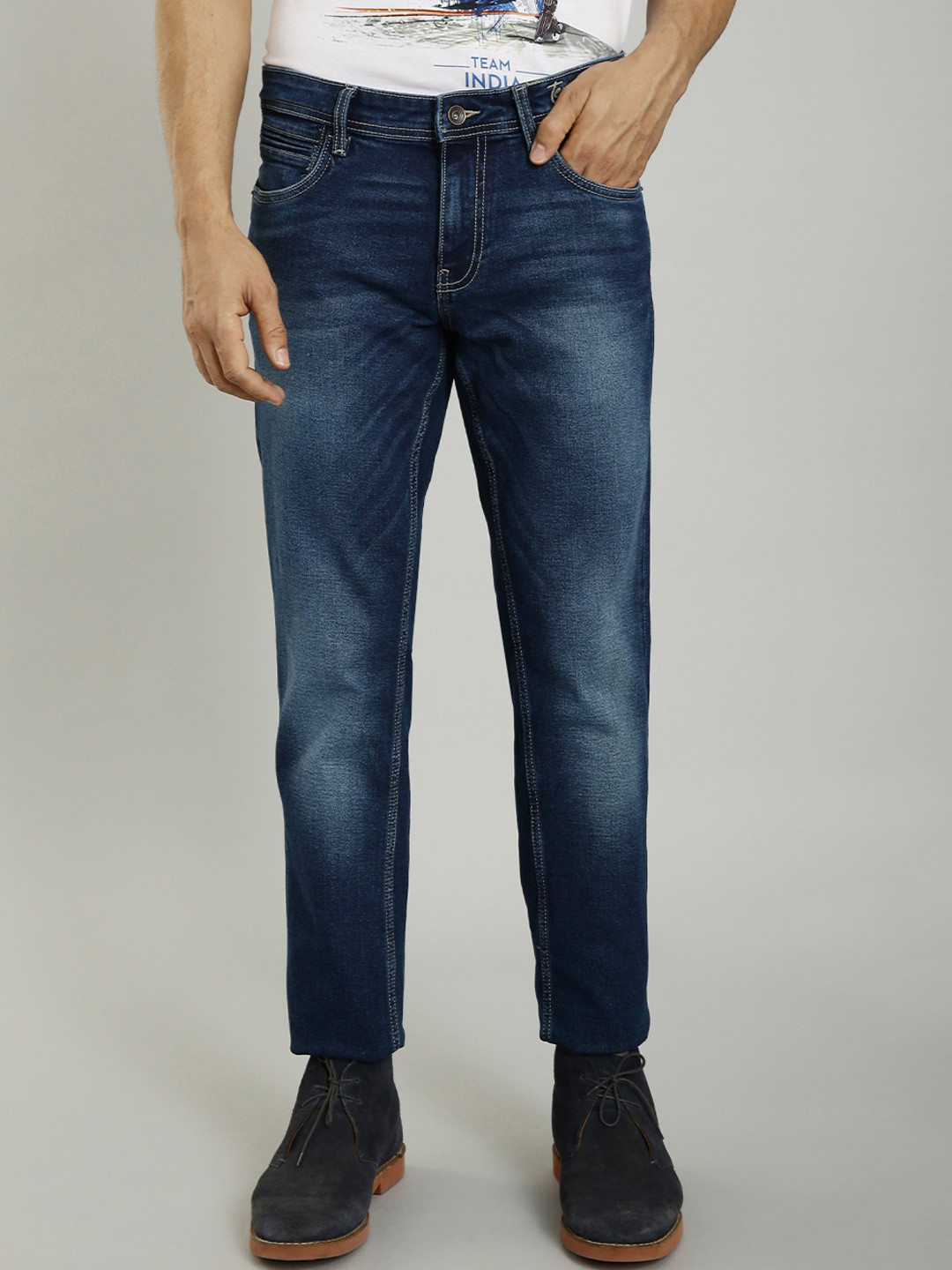 

Indian Terrain Men Brooklyn Slim Fit Mid-Rise Clean Look Light Fade Stretchable Jeans, Navy blue