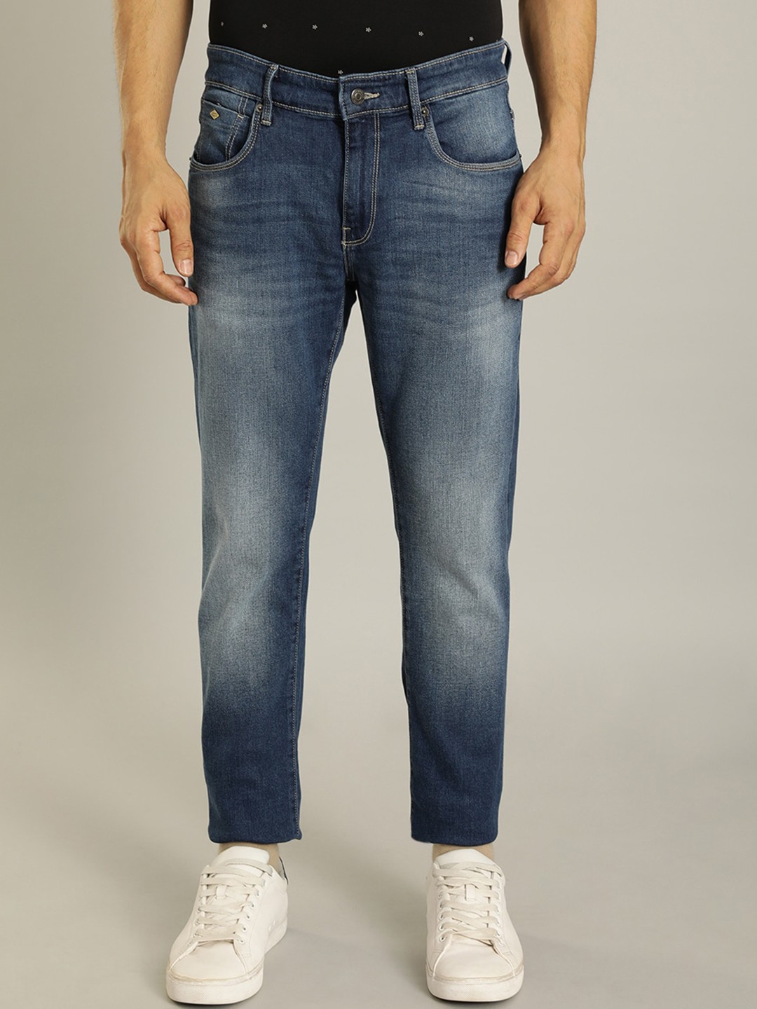 

Indian Terrain Men Tapered Fit Heavy Fade Jeans, Blue