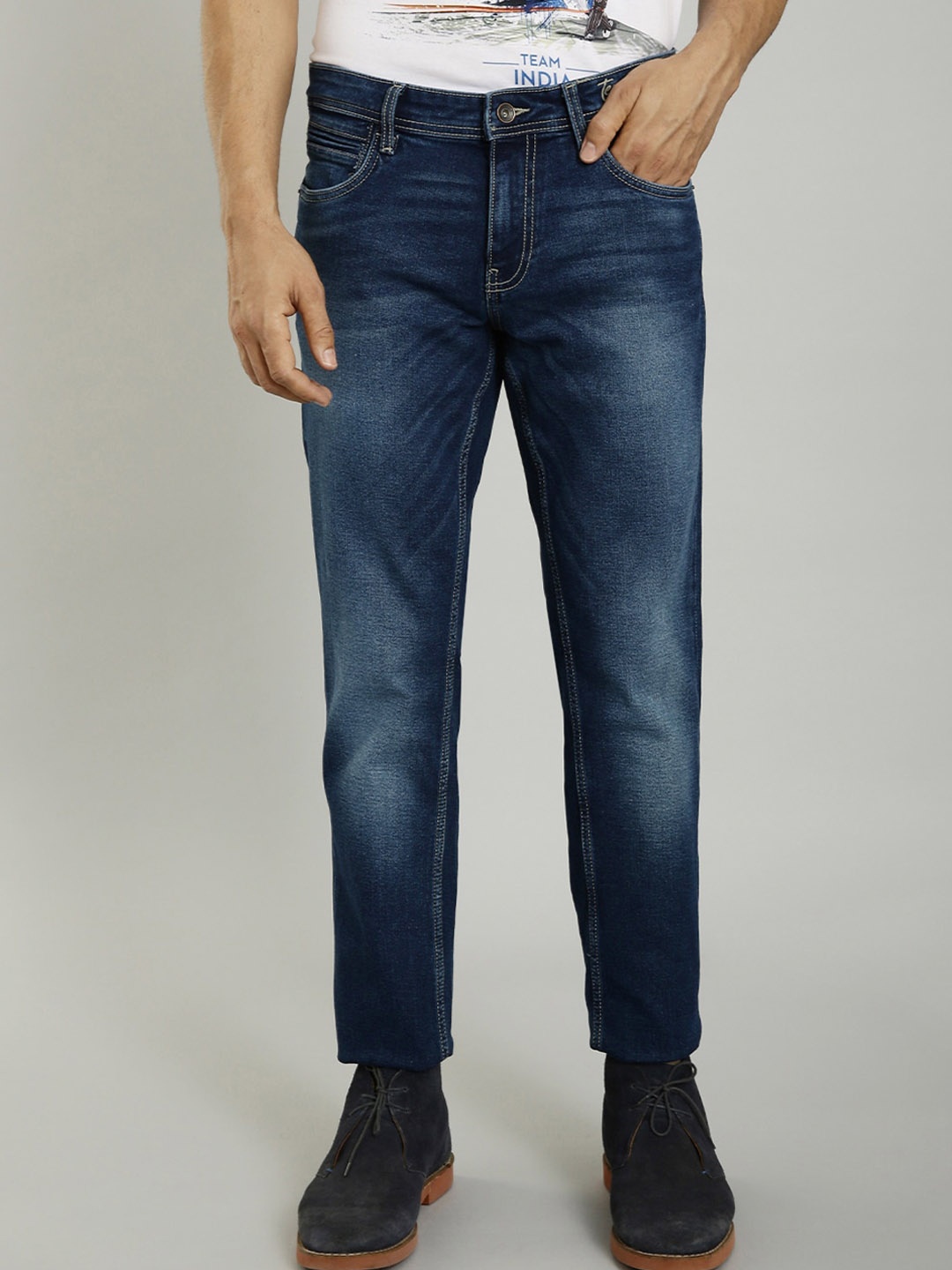 

Indian Terrain Men Brooklyn Slim Fit Light Fade Cotton Jeans, Navy blue
