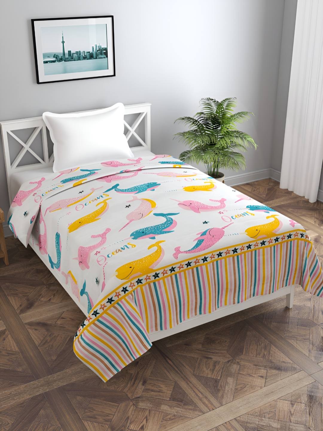 

BREVARD Off White & Pink Conversational Printed Single Duvet Cover