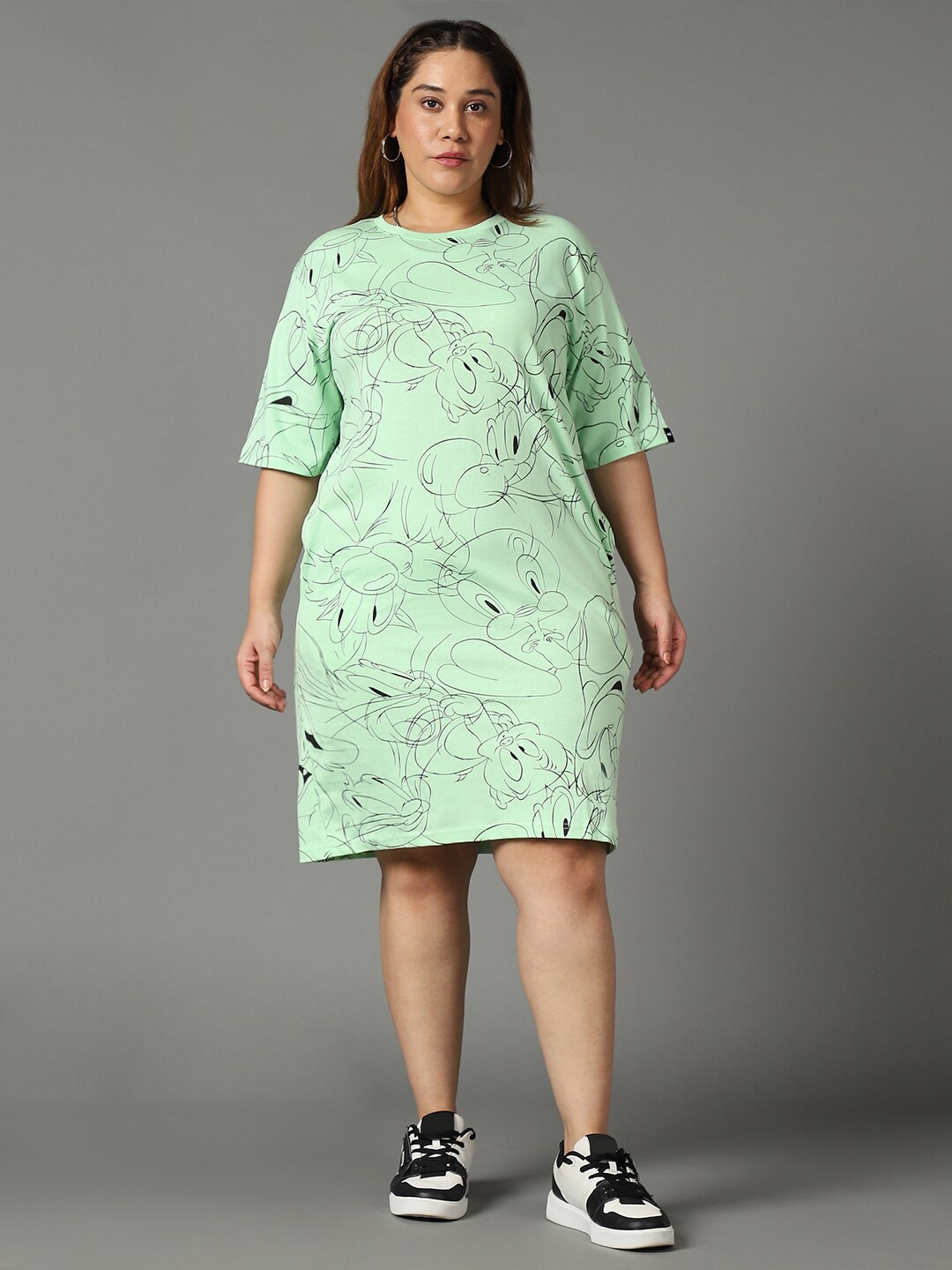 

Bewakoof Plus Looney Tunes Printed Sheath Dress, Sea green