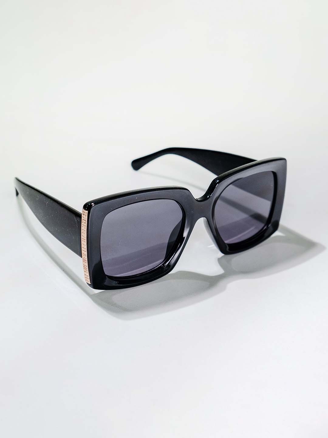 

CHOKORE Women Square Sunglasses With UV Protected Lens, Black