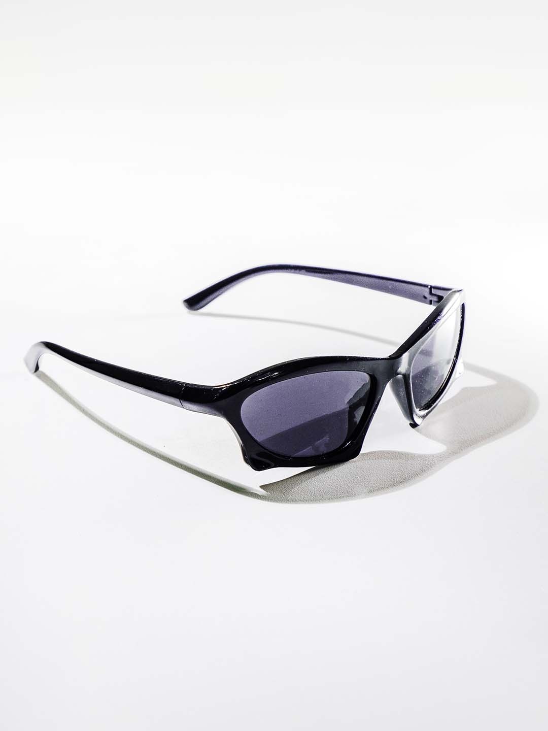 

CHOKORE Women UV Protected & Polarized Lens Sunglasses CHKSW_1902, Black