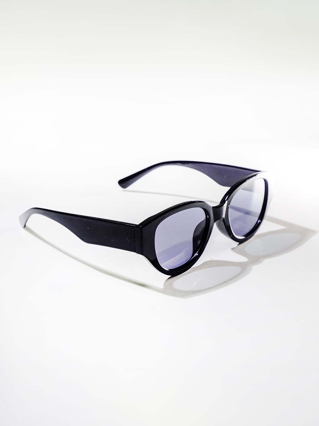 

CHOKORE Women Cateye Sunglasses With UV Protected Lens Sunglasses CHKSW_06, Black