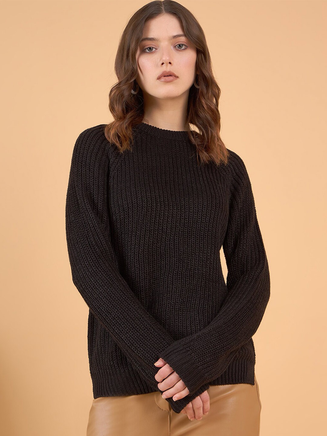 

STYLE BLUSH Ribbed Acrylic Wool Pullover, Black