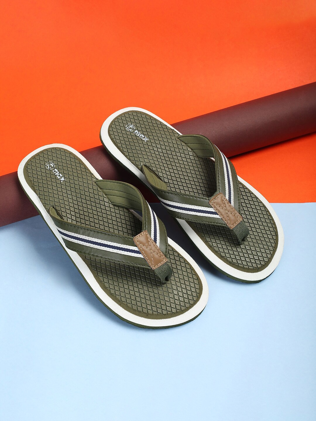 

max Men Textured Thong Flip-Flops, Olive