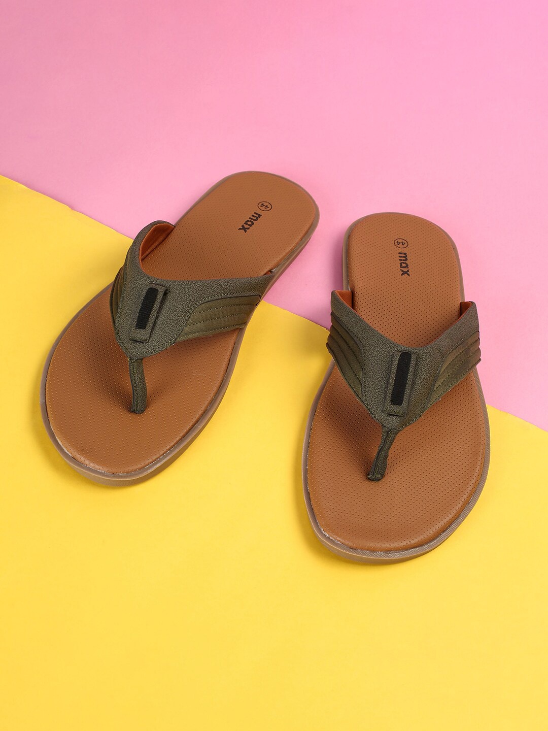 

max Men Textured Thong Flip-Flops, Olive